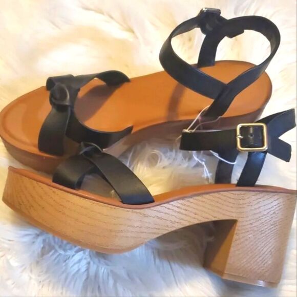 Ladies Black Platform heel criss cross  sandals sz 11 - Picture 5 of 7